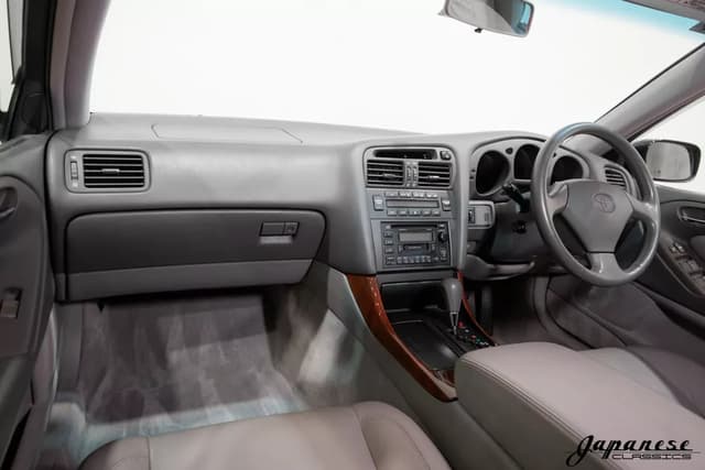 1998 Toyota Aristo JDM car for sale — photo 9 of 25