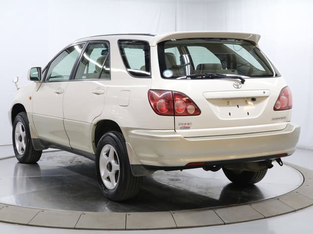 1998 Toyota Harrier JDM car for sale — photo 5 of 25