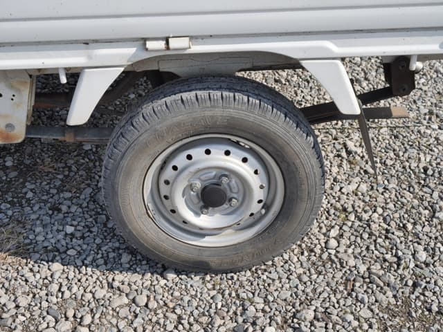 2001 Suzuki Carry JDM car for sale — photo 21 of 25