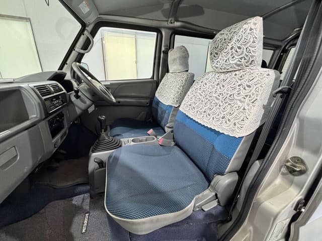 2000 Mitsubishi Town Box JDM car for sale — photo 11 of 25
