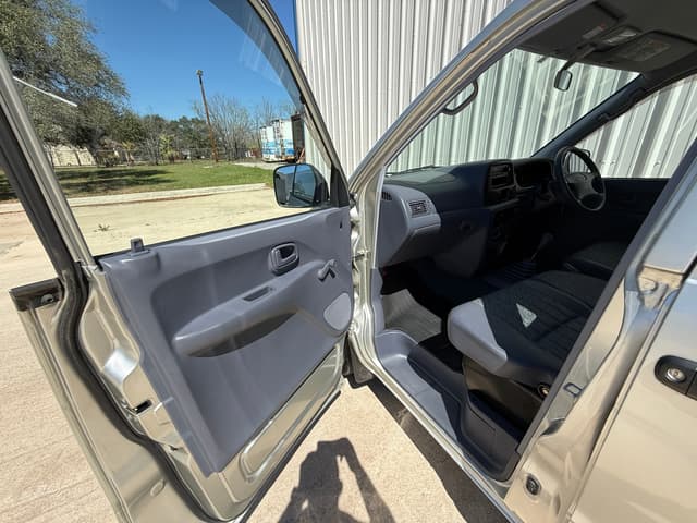 2000 Toyota Townace JDM car for sale — photo 9 of 20