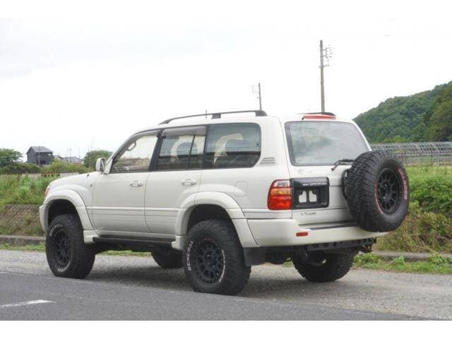 1998 Toyota Land Cruiser JDM car for sale — photo 3 of 20