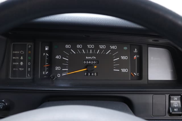 1995 Toyota Crown JDM car for sale — photo 11 of 25