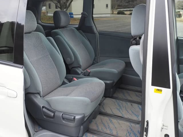 2001 Toyota Estima JDM car for sale — photo 11 of 25