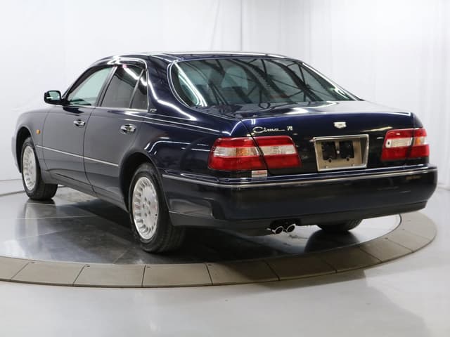 1998 Nissan Cima JDM car for sale — photo 5 of 25