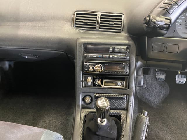 1993 Nissan Skyline JDM car for sale — photo 15 of 21