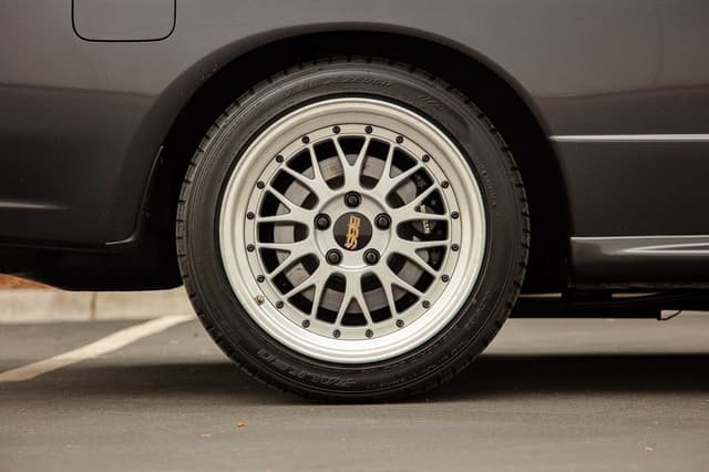 1990 Nissan Skyline JDM car for sale — photo 23 of 25
