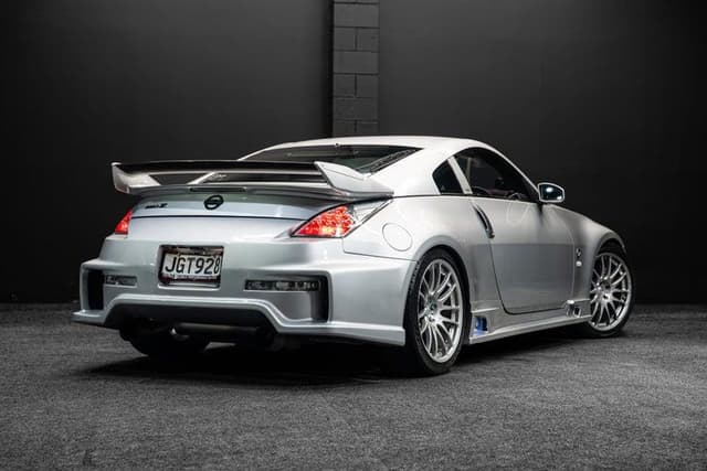 2005 Nissan Fairlady Z JDM car for sale — photo 17 of 20