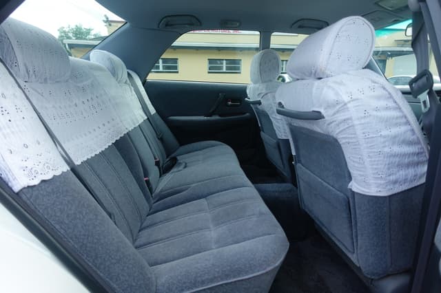 1996 Toyota Crown JDM car for sale — photo 15 of 16