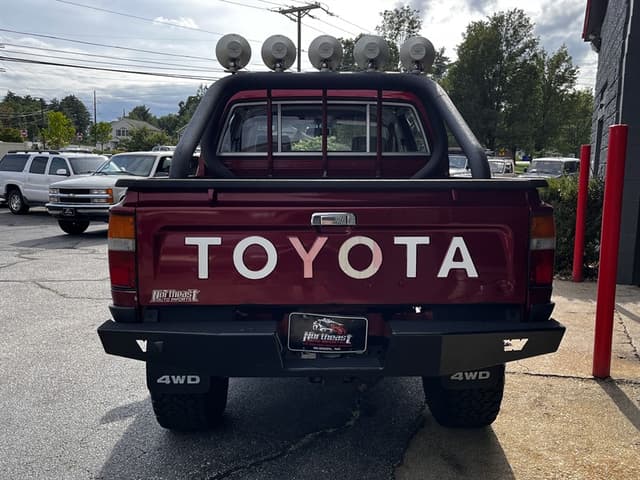 1990 Toyota Hilux JDM car for sale — photo 11 of 25