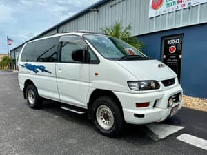 1999 Mitsubishi Delica JDM car for sale