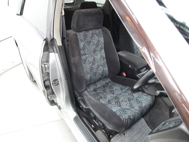 1997 Nissan Stagea JDM car for sale — photo 16 of 25