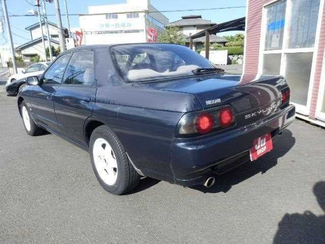1993 Nissan Skyline JDM car for sale — photo 2 of 20