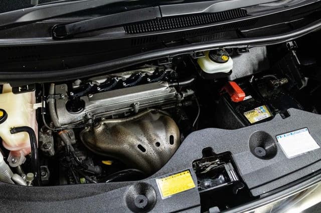 2012 Toyota Vellfire JDM car for sale — photo 19 of 19
