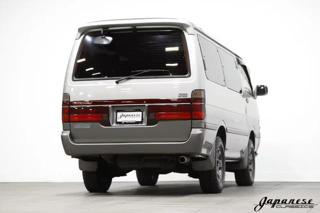 1995 Toyota HiAce JDM car for sale — photo 8 of 25