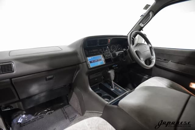 1997 Toyota HiAce JDM car for sale — photo 10 of 25