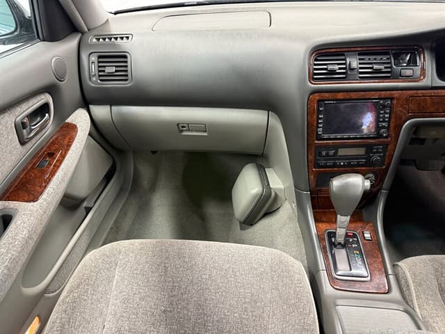 1998 Toyota Cresta JDM car for sale — photo 18 of 25