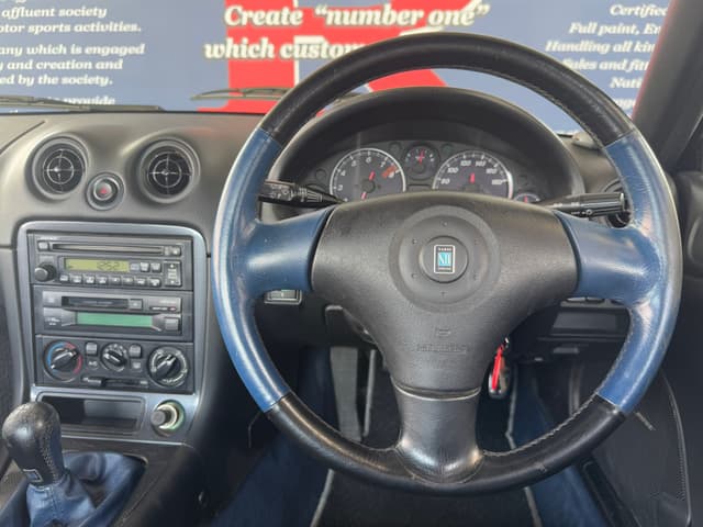 1999 Mazda Roadster (Eunos Roadster / MX-5) JDM car for sale — photo 10 of 25