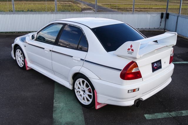 2000 Mitsubishi Lancer Evolution JDM car for sale — photo 11 of 25