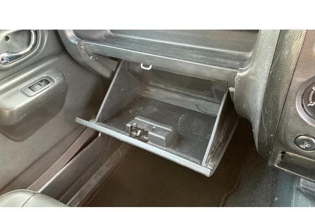 2010 Suzuki Jimny JDM car for sale — photo 12 of 25
