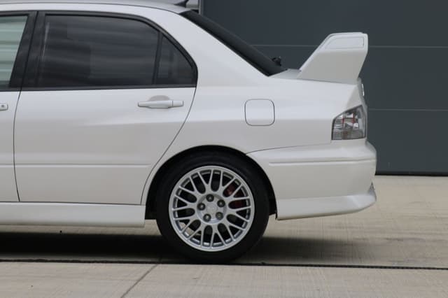 2002 Mitsubishi Lancer Evolution JDM car for sale — photo 19 of 25
