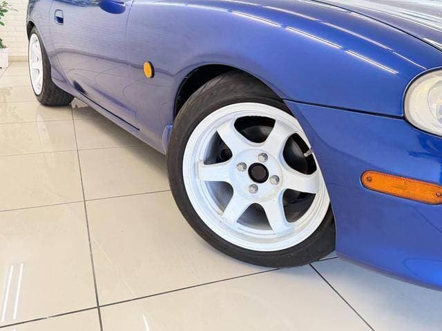 2000 Mazda Roadster (Eunos Roadster / MX-5) JDM car for sale — photo 5 of 17