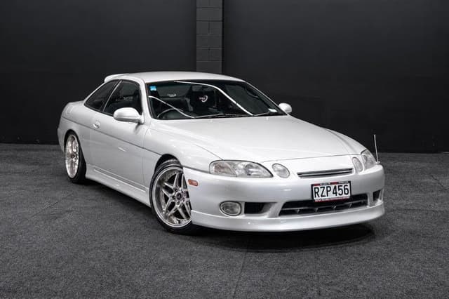 1999 Toyota Soarer JDM car for sale — photo 13 of 19