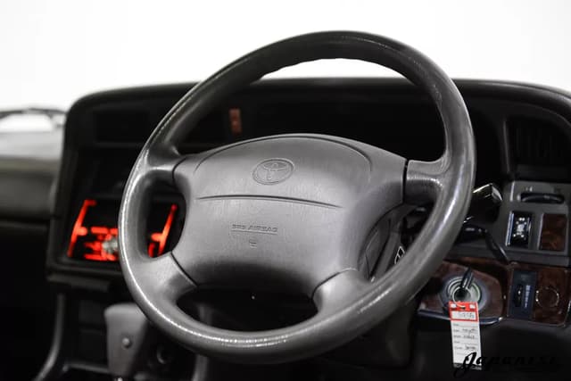 1997 Toyota HiAce JDM car for sale — photo 12 of 25