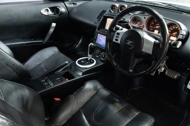 2004 Nissan Fairlady Z JDM car for sale — photo 16 of 18