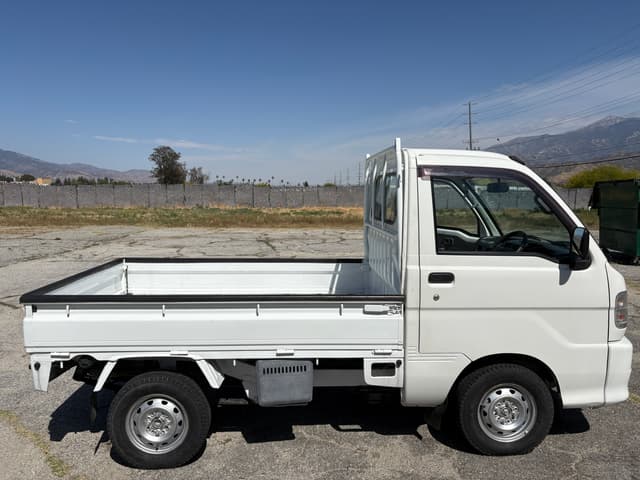 2000 Daihatsu Hijet JDM car for sale — photo 12 of 25