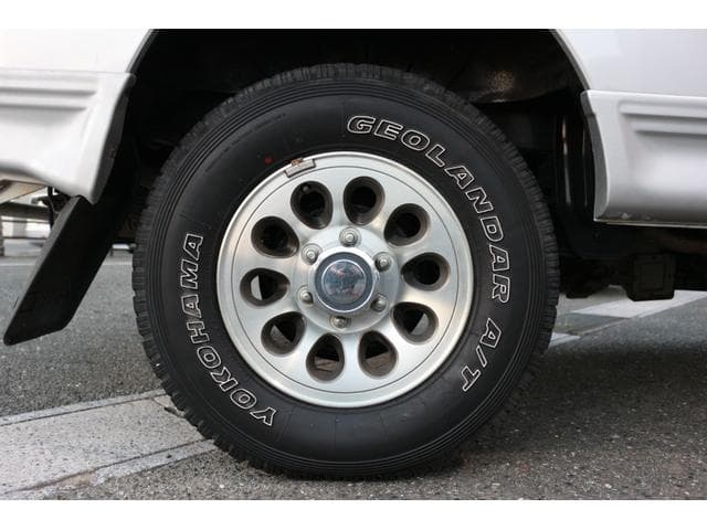 1992 Mitsubishi Delica JDM car for sale — photo 22 of 25