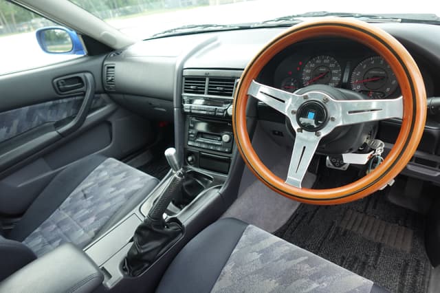 1998 Nissan Skyline JDM car for sale — photo 13 of 17