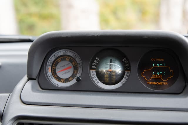 1994 Mitsubishi Pajero JDM car for sale — photo 12 of 15