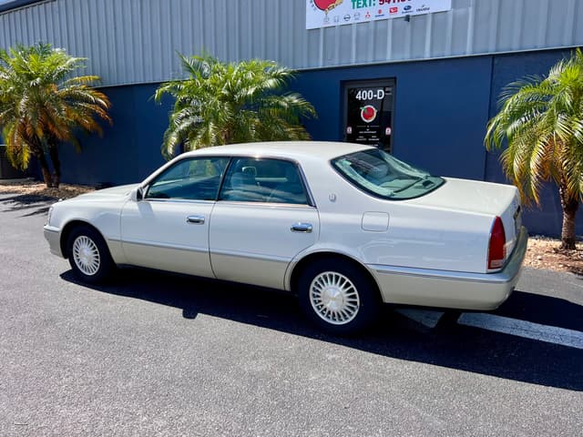 1996 Toyota Crown JDM car for sale — photo 16 of 21