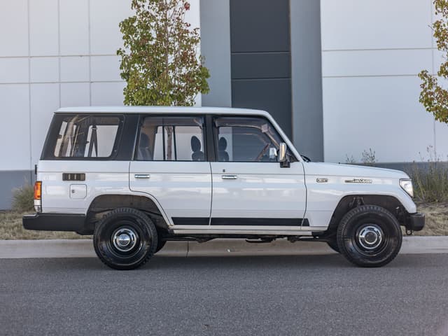 1975 Toyota Land Cruiser Prado JDM car for sale — photo 5 of 8