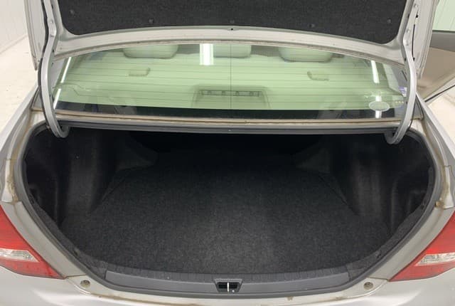 2011 Toyota Corolla JDM car for sale — photo 18 of 25