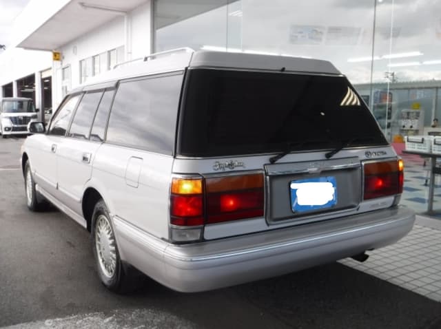 1993 Toyota Crown JDM car for sale — photo 5 of 20