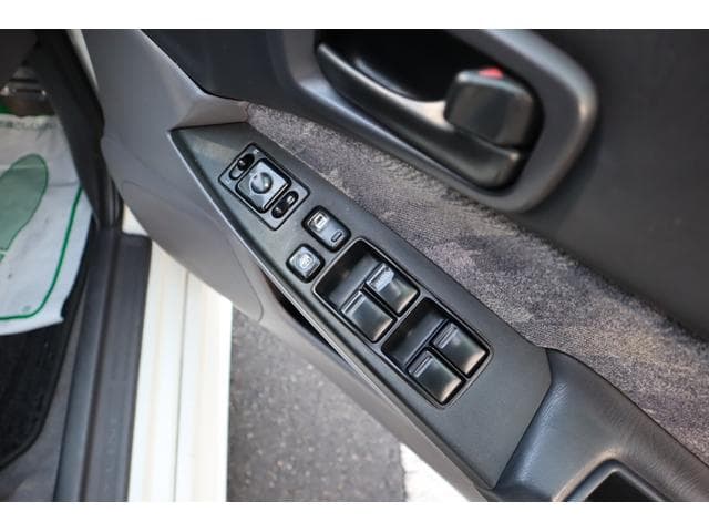 1999 Nissan Skyline JDM car for sale — photo 16 of 24