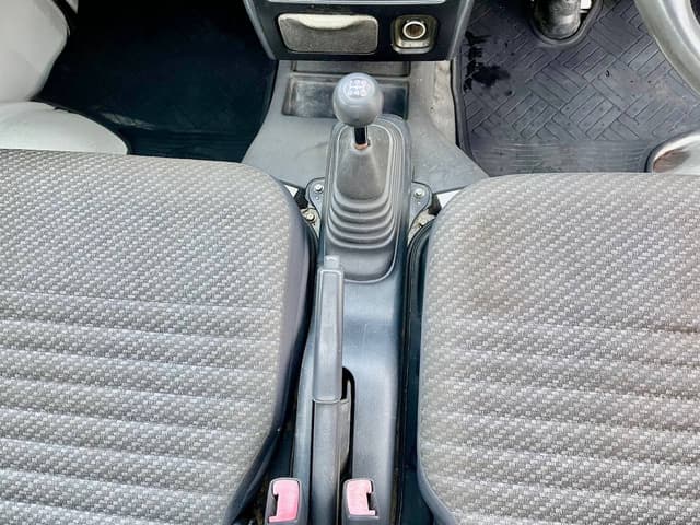 1999 Daihatsu Hijet JDM car for sale — photo 19 of 25
