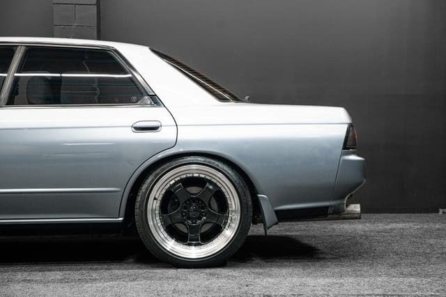 1991 Nissan Skyline JDM car for sale — photo 8 of 19