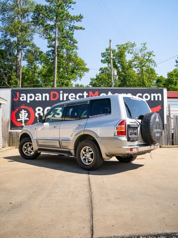 2001 Mitsubishi Pajero JDM car for sale — photo 2 of 18
