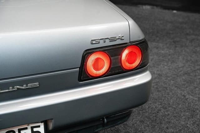 1991 Nissan Skyline JDM car for sale — photo 3 of 19