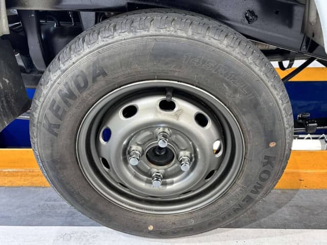 1998 Suzuki Carry JDM car for sale — photo 17 of 25