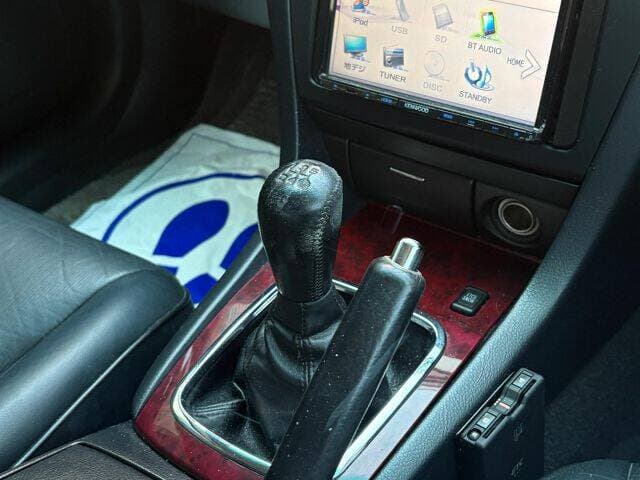 2001 Toyota Mark II JDM car for sale — photo 7 of 12