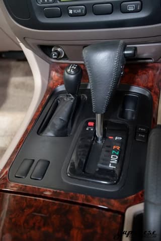 2000 Toyota Land Cruiser JDM car for sale — photo 11 of 25
