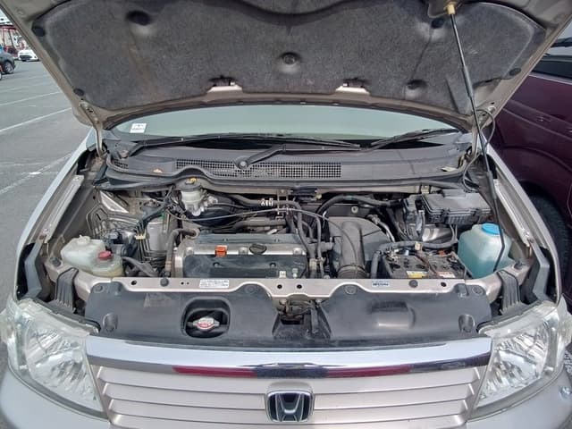 2001 Honda Stepwagon JDM car for sale — photo 8 of 14
