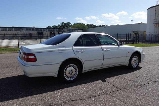 2000 Nissan Cima JDM car for sale — photo 15 of 19