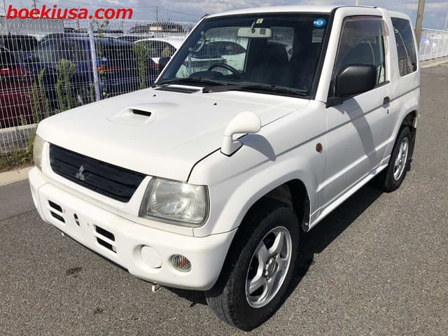 2001 Mitsubishi Pajero JDM car for sale — photo 2 of 19