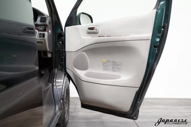 1997 Toyota HiAce JDM car for sale — photo 19 of 25