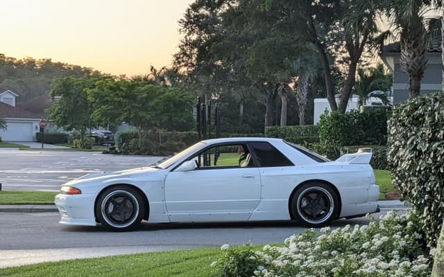 1994 Nissan Skyline JDM car for sale — photo 9 of 25